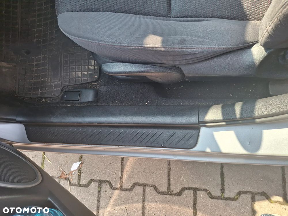 Mazda 3 1.6 MZR Active - 7