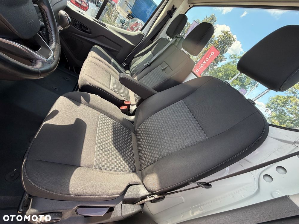 Ford Transit - 15