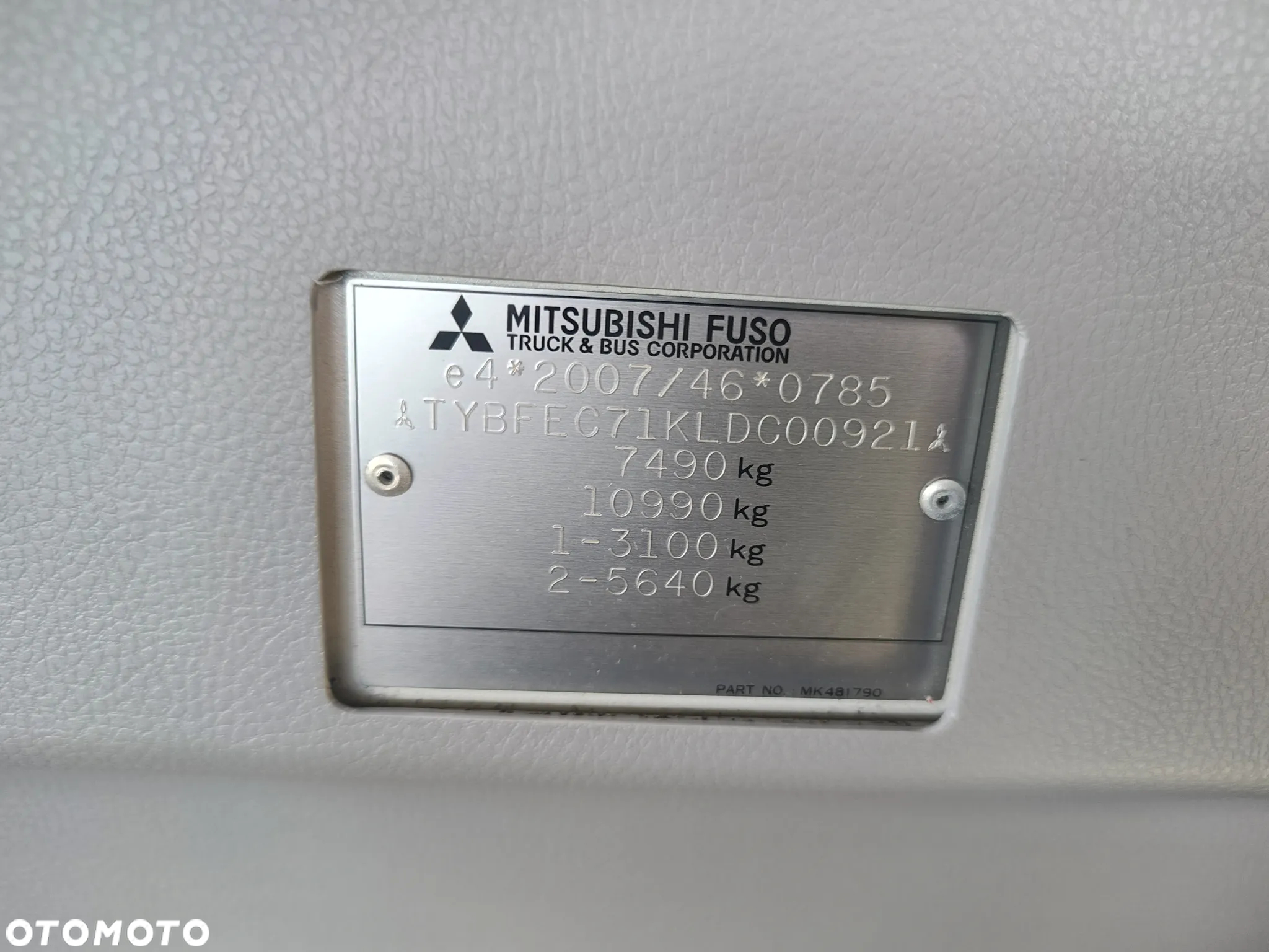 Mitsubishi Fuso Canter - 16