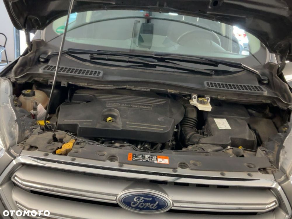 Ford Kuga - 34