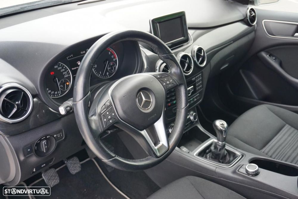 Mercedes-Benz B 180 CDI BlueEFFICIENCY - 17