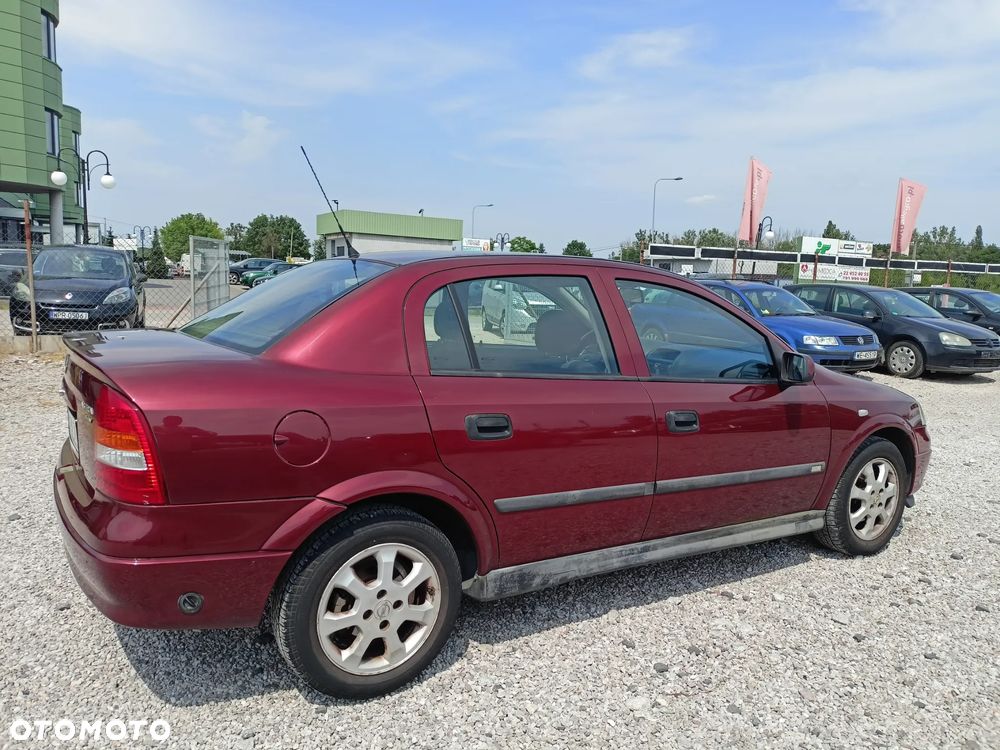 Opel Astra - 4