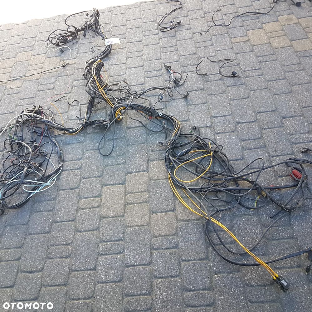 Kostka kość wtyk stacyjki wiązka elektryka instalacja MERCEDES W201 W202 W124 W126 dużo częsci 124 - 12