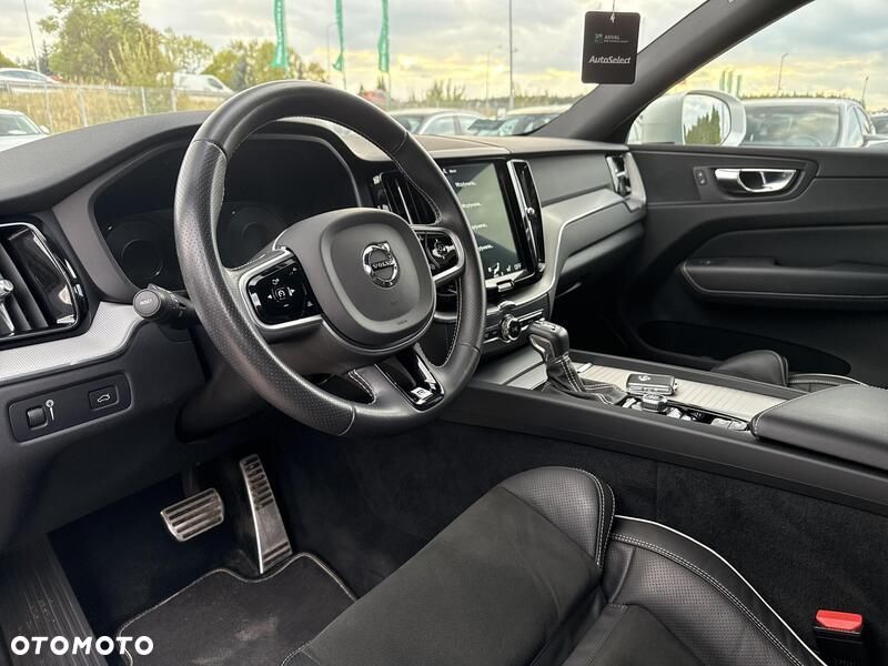 Volvo XC 60 D4 SCR R-Design - 10