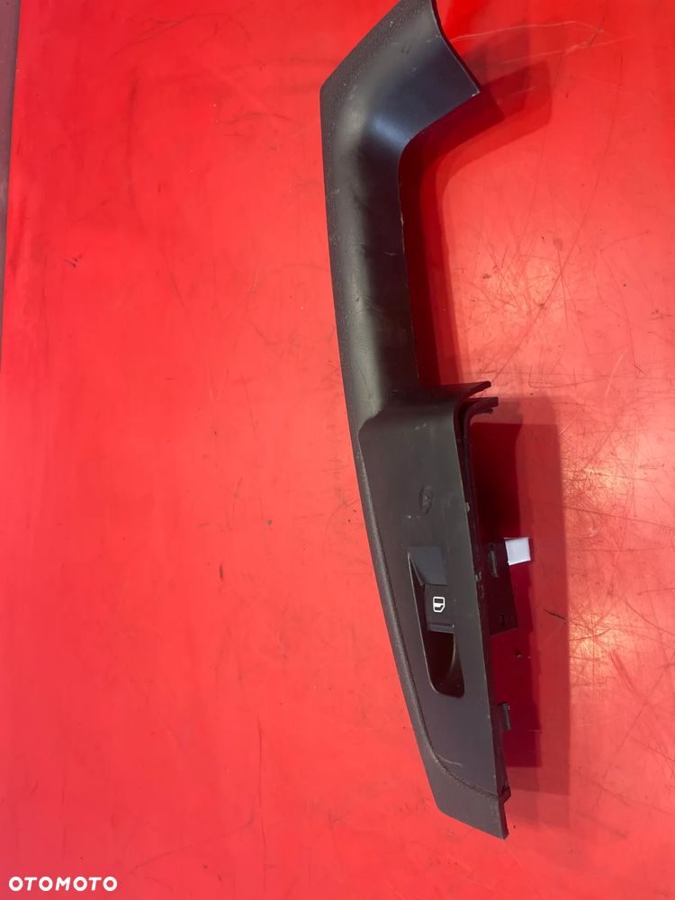 PRZEŁĄCZNIK SZYB LEWY TYŁ SKODA SUPERB 2 - 3