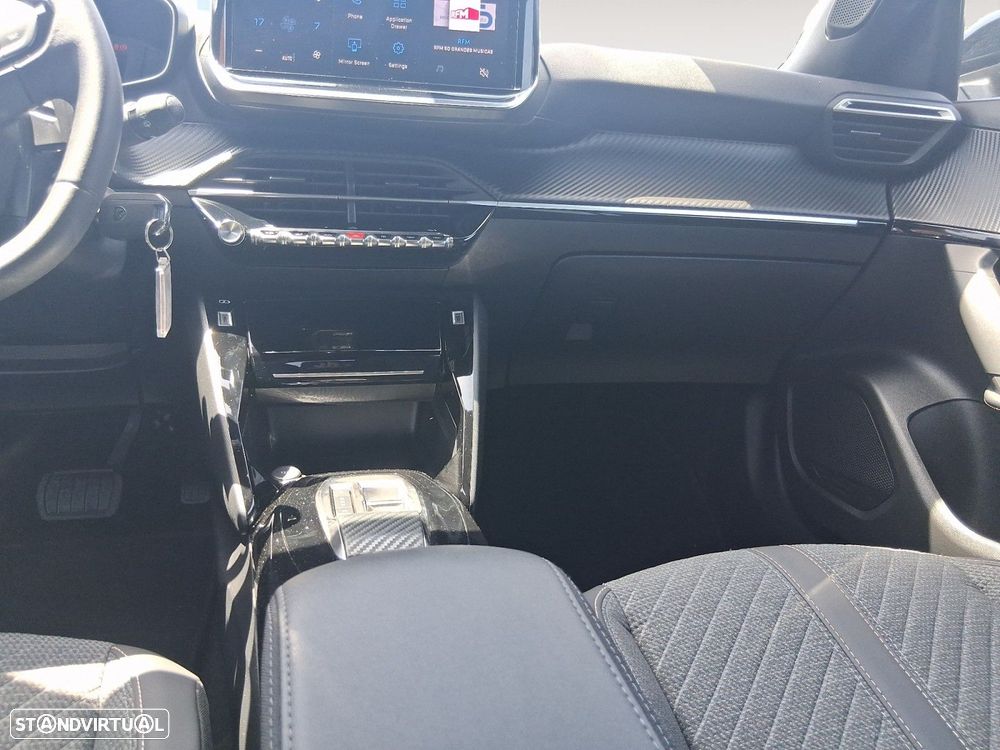 Peugeot 2008 - 11
