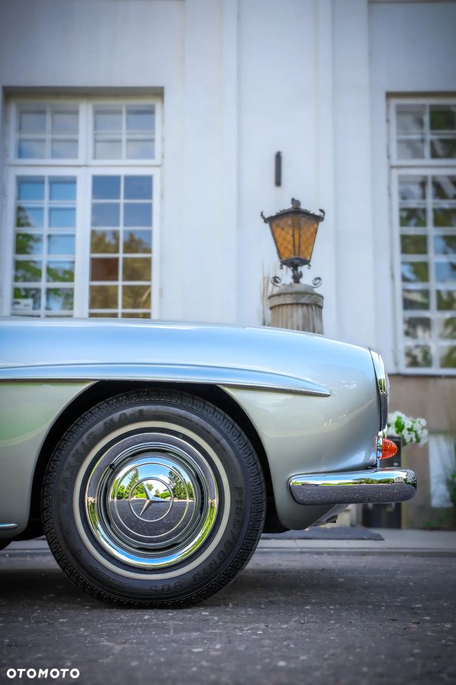 Mercedes-Benz SL - 30