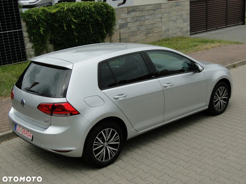Volkswagen Golf 1.6 TDI BlueMotion Technology Allstar - 6