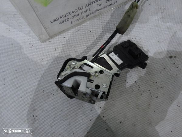 Fecho Da Porta Trás Esq Mazda 6 Hatchback (Gg) - 2