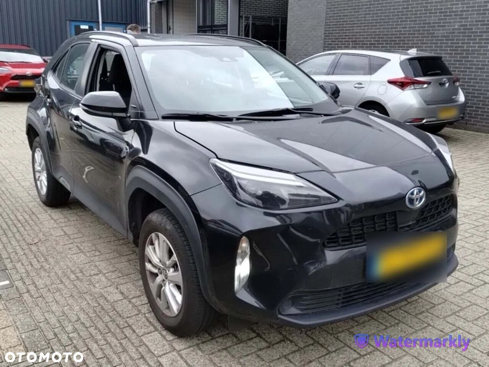 Toyota Yaris - 1