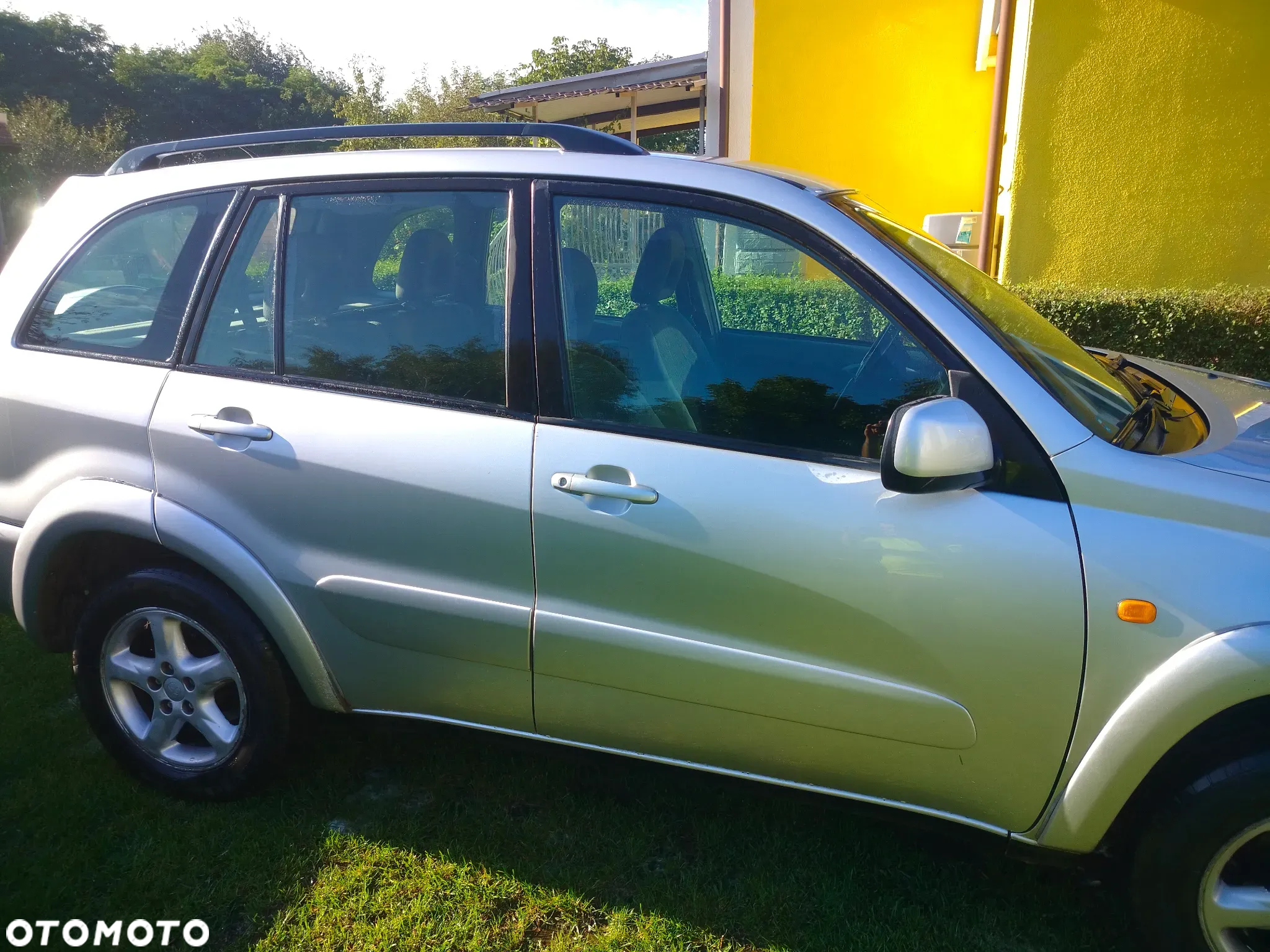 Toyota RAV4 2.0 VVT-i 4x4 - 5