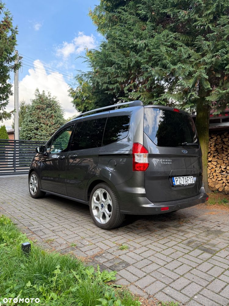 Ford Tourneo Courier 1.0 EcoBoost Titanium - 4