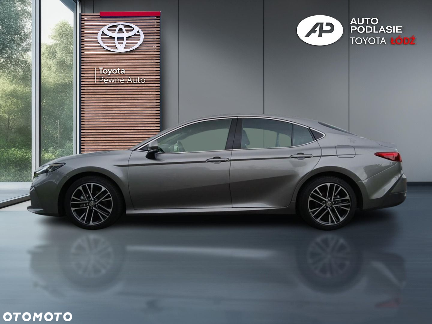 Toyota Camry - 9