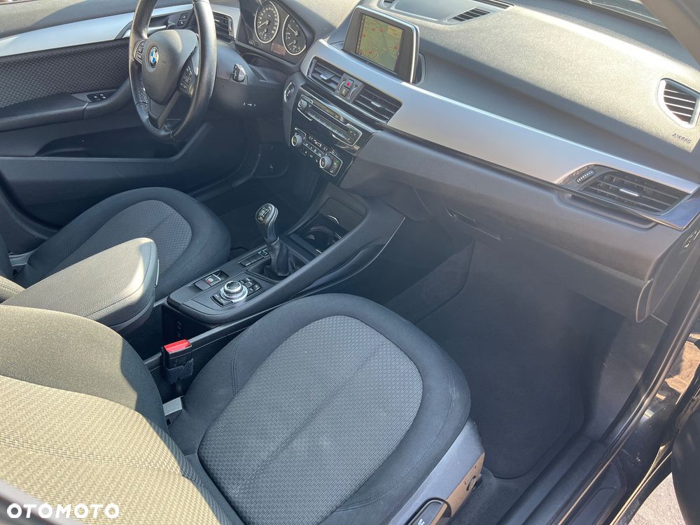 BMW X1 sDrive18i Advantage - 10