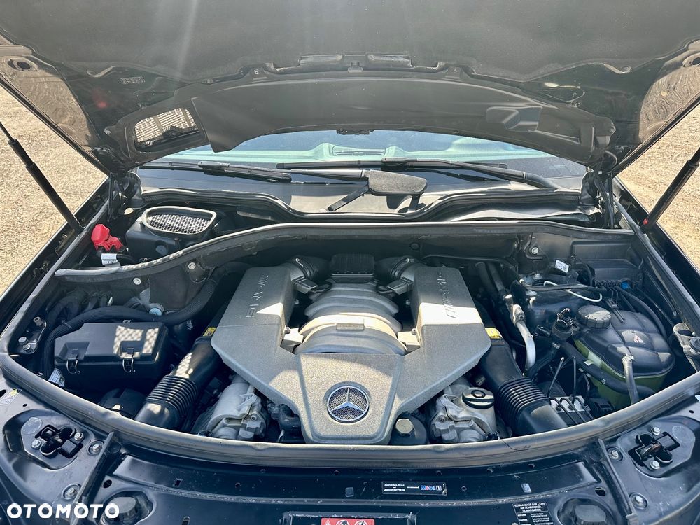 Mercedes-Benz ML 63 AMG 4-Matic - 31