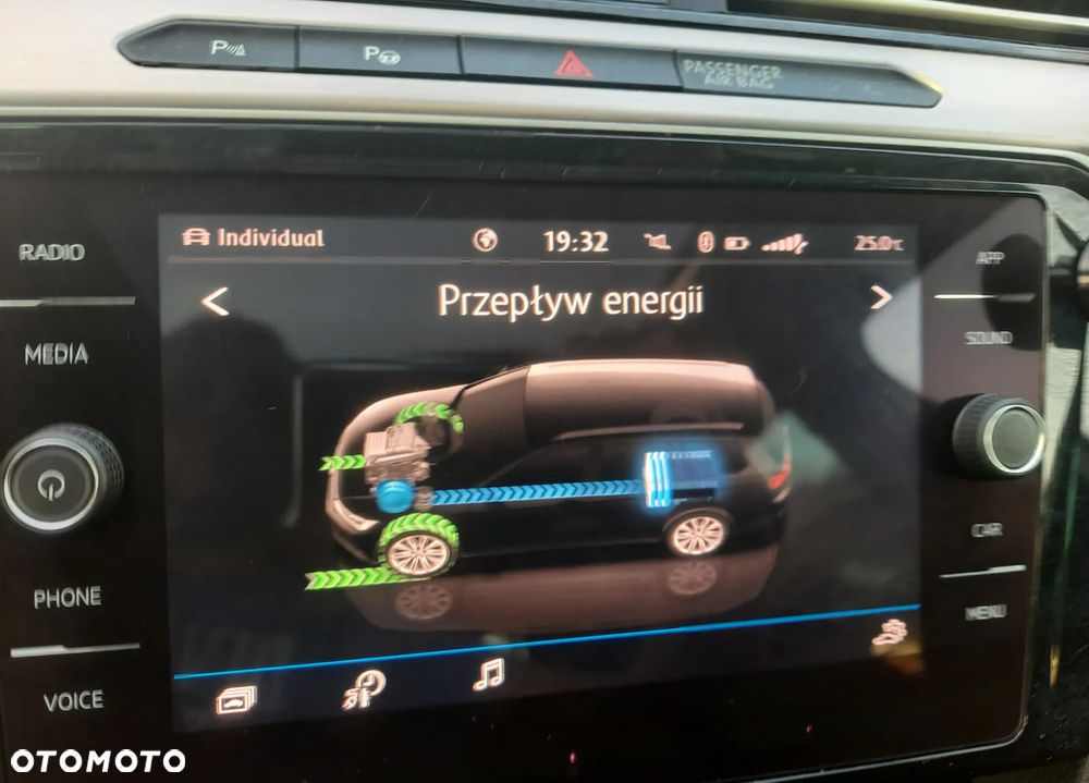 Volkswagen Passat - 18