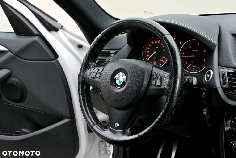 BMW X1 sDrive20d Sport Line - 26