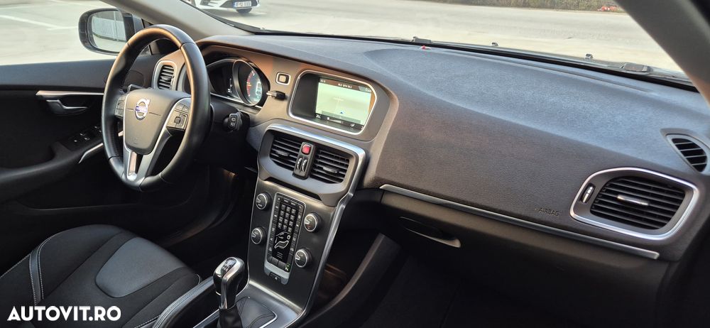 Volvo V40 D4 VEA Momentum - 20