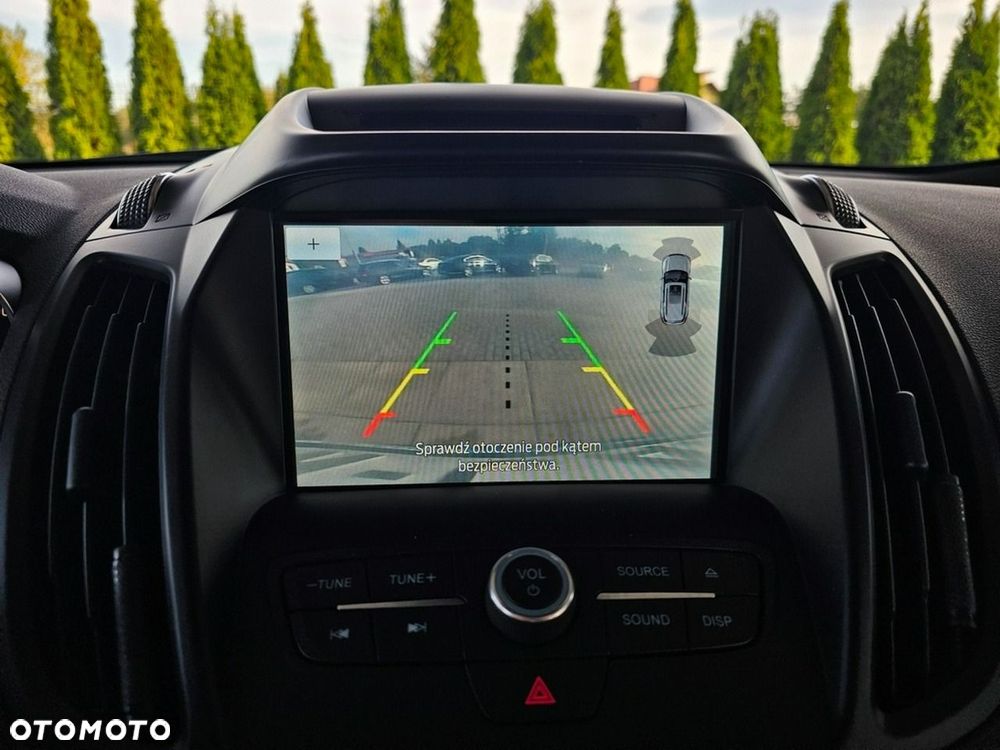 Ford Kuga - 25