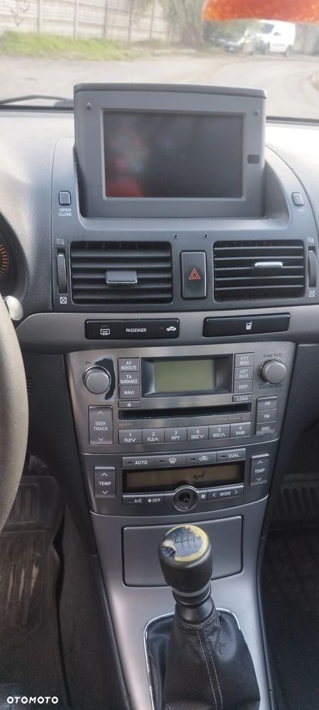 Toyota Avensis - 7