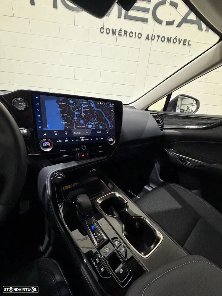 Lexus NX 450h+ Executive - 32