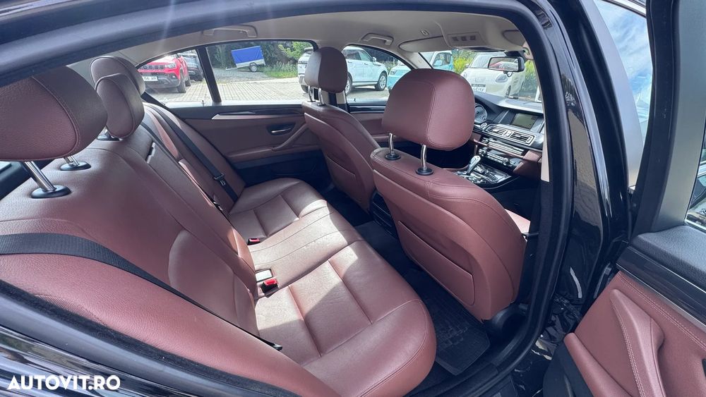 BMW Seria 5 520i Aut. - 16