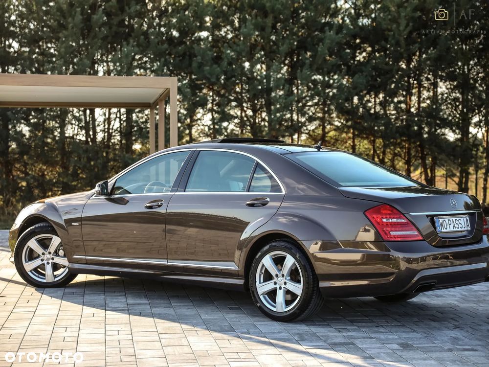 Mercedes-Benz S-Class 2009 photo 3