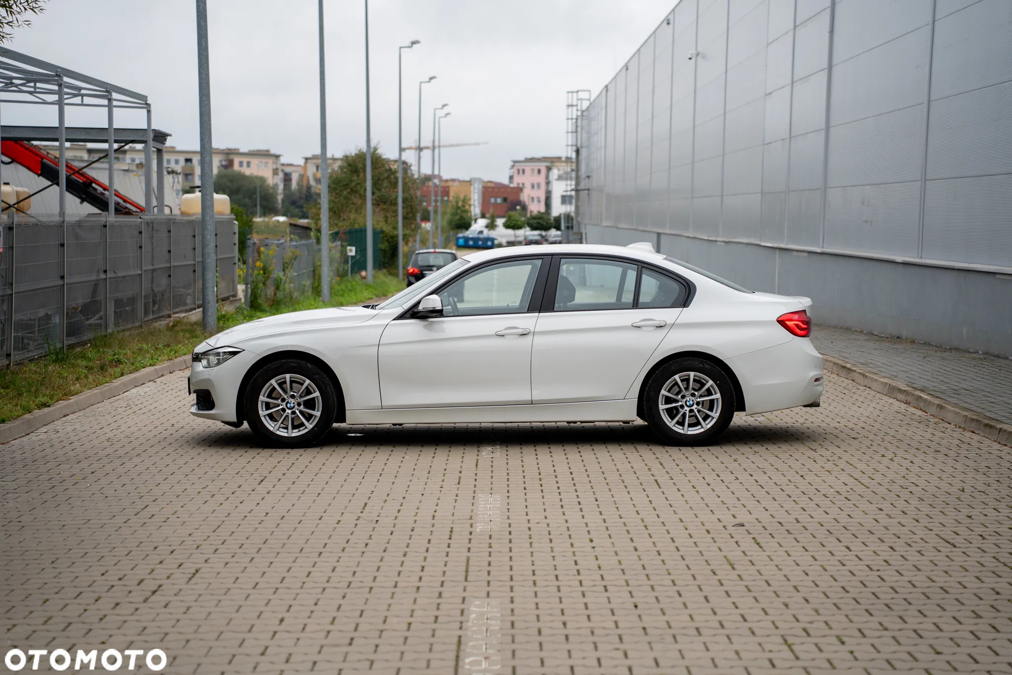 BMW Seria 3 320d Advantage - 9
