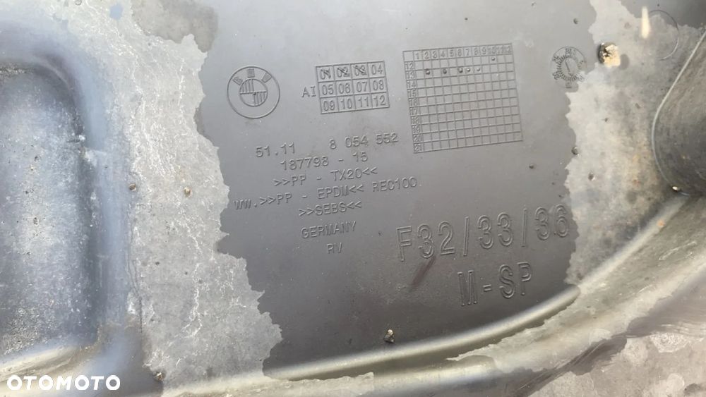 OSŁONA DOLNA NADKOLE TRÓJKĄT BMW 4 F32 F33 F36 PRAWA M PAKIET 8054552 - 2