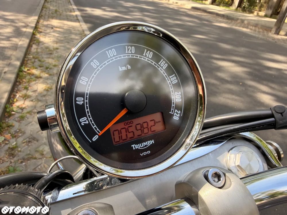 Triumph America - 35