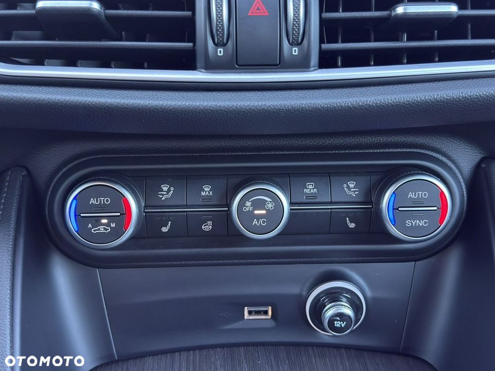 Alfa Romeo Stelvio 2.0 Turbo TI Q4 - 29