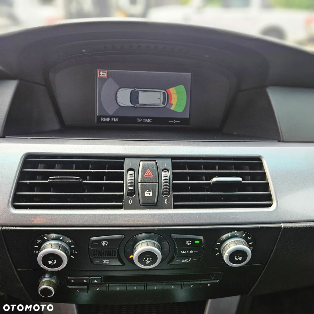 BMW Seria 5 523i Edition Exclusive - 30