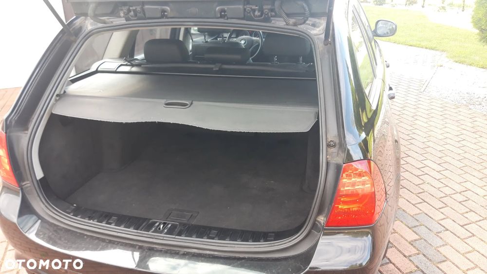 BMW Seria 3 318d DPF - 11