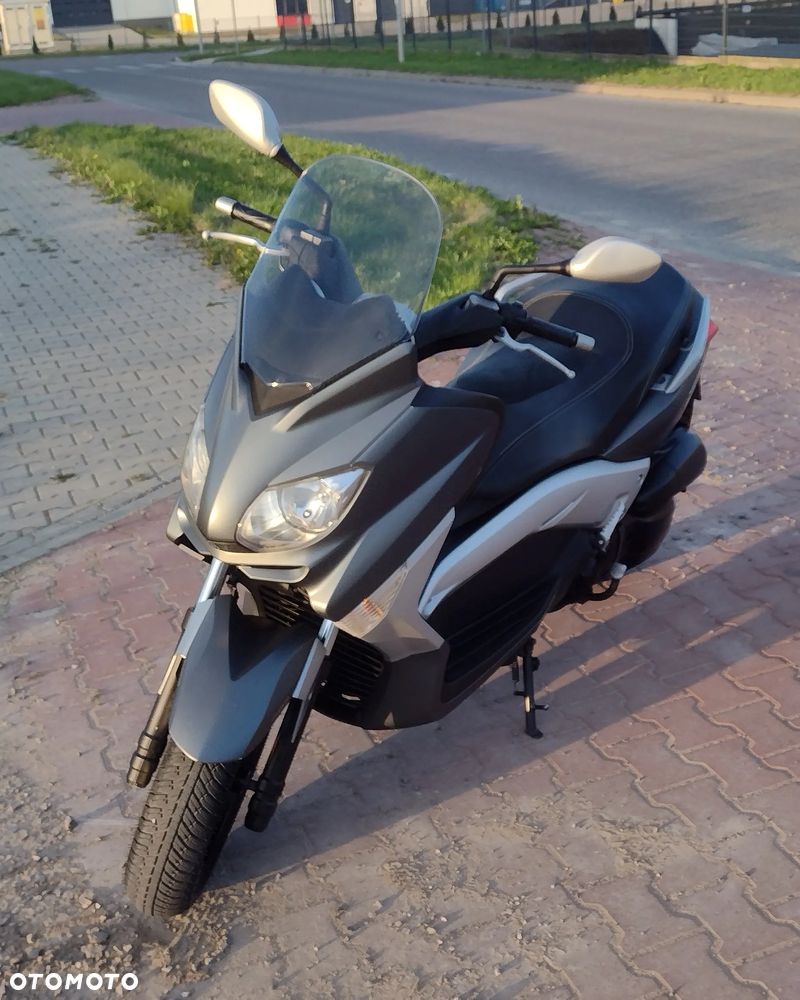 Yamaha X-max - 4