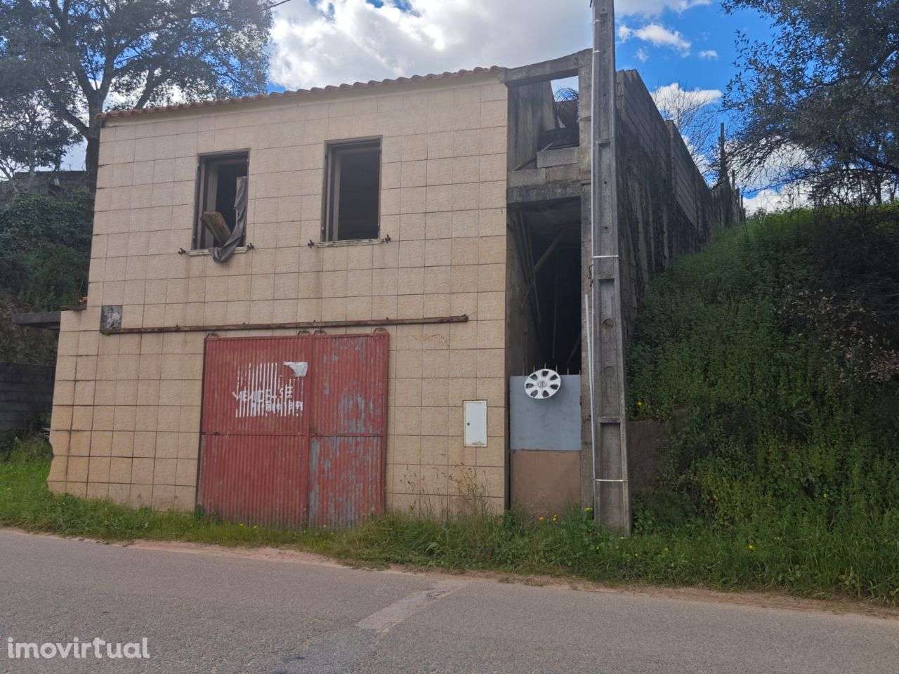 Moradia para restauro com terreno e vistas de rio - Grande imagem: 3/22