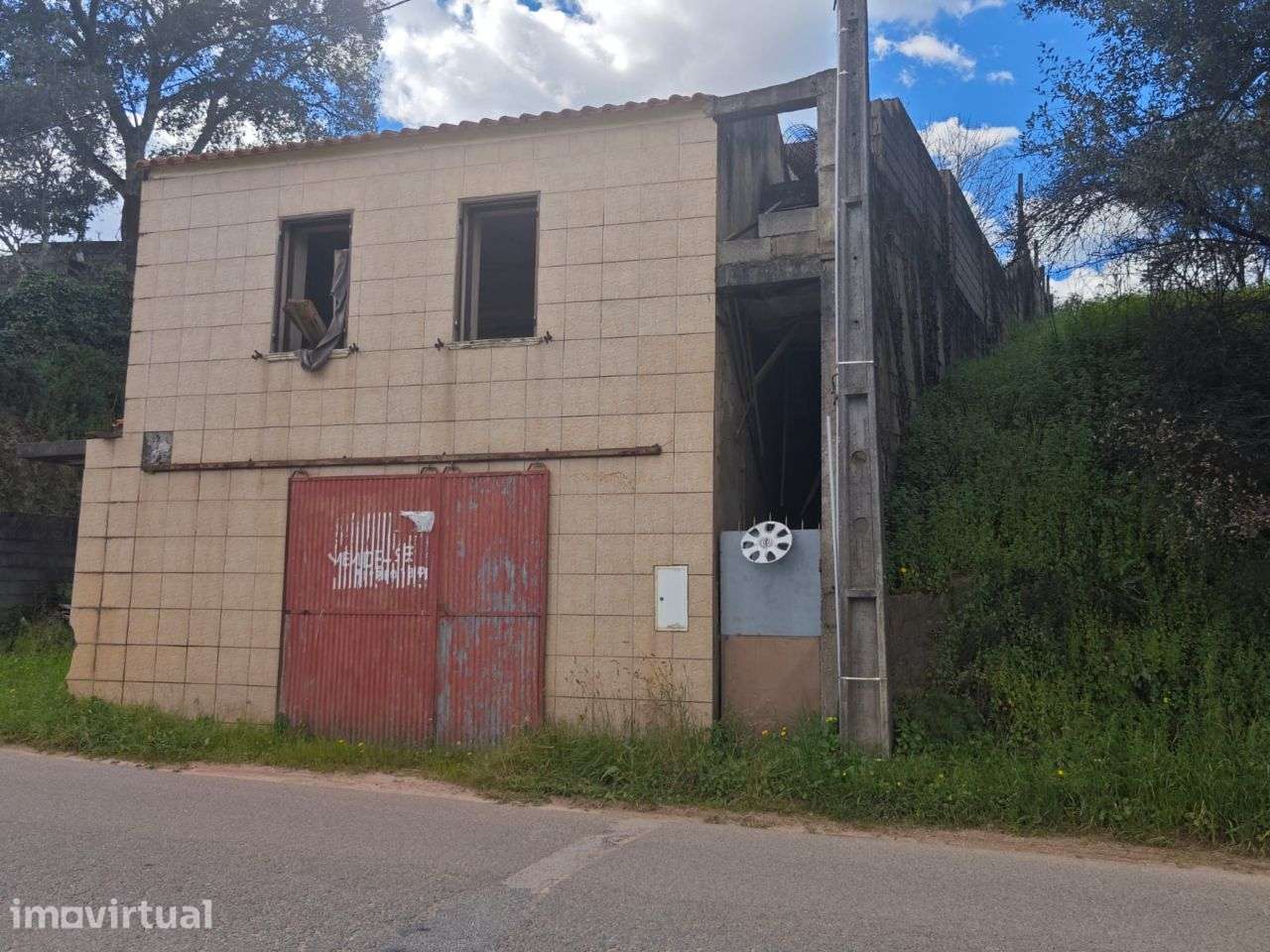 Moradia para restauro com terreno e vistas de rio - Grande imagem: 3/22