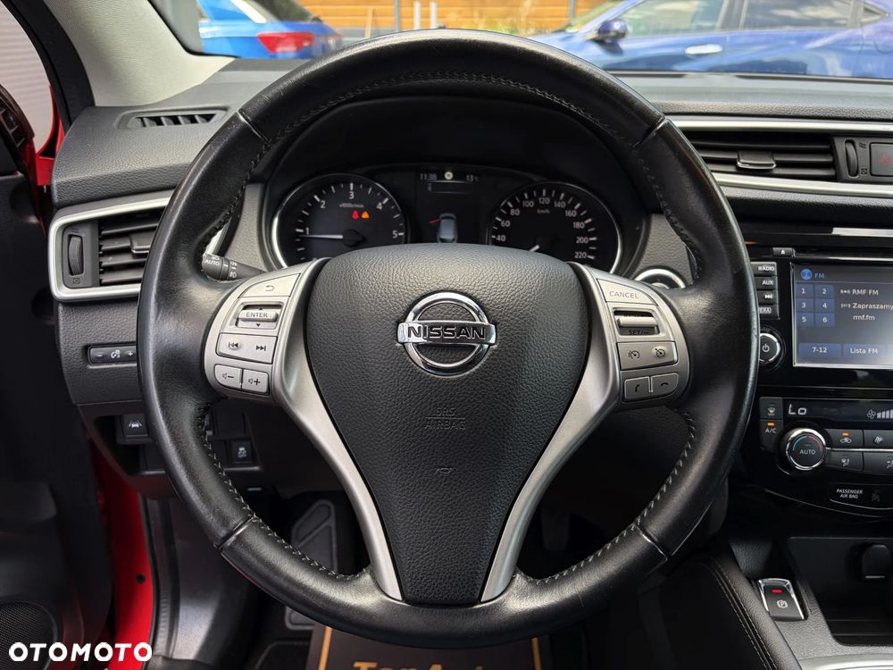 Nissan Qashqai 1.6 DCi N-Connecta - 23