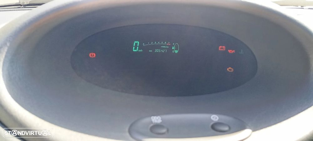 Toyota Yaris 1.0 Terra DA - 21