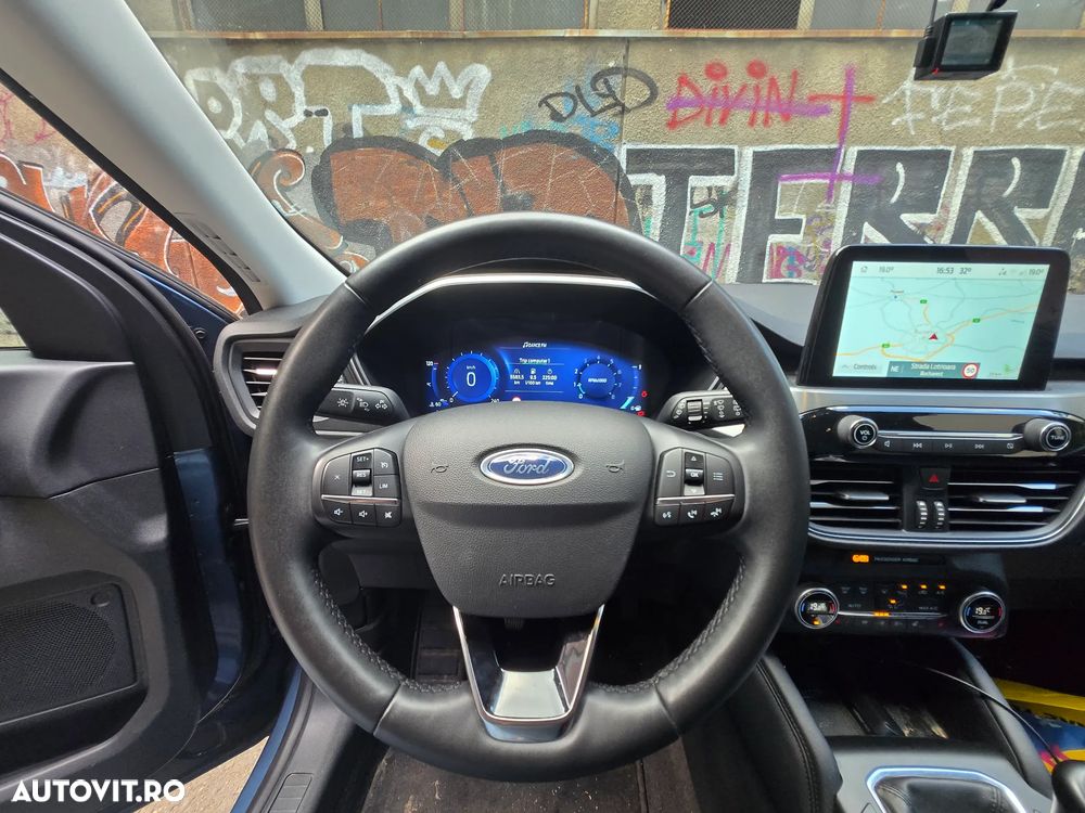 Ford Kuga 1.5 EcoBoost FWD Titanium - 4