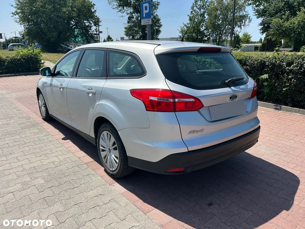 Ford Focus 1.5 TDCi Trend - 4