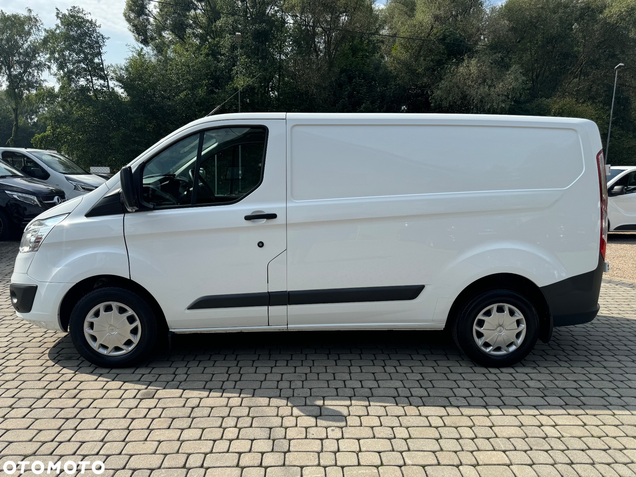 Ford Transit Custom - 8