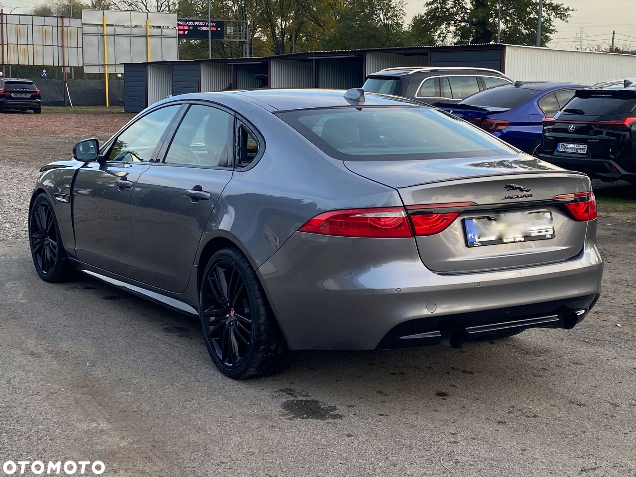 Jaguar XF 3.0 TDV6 S - 3