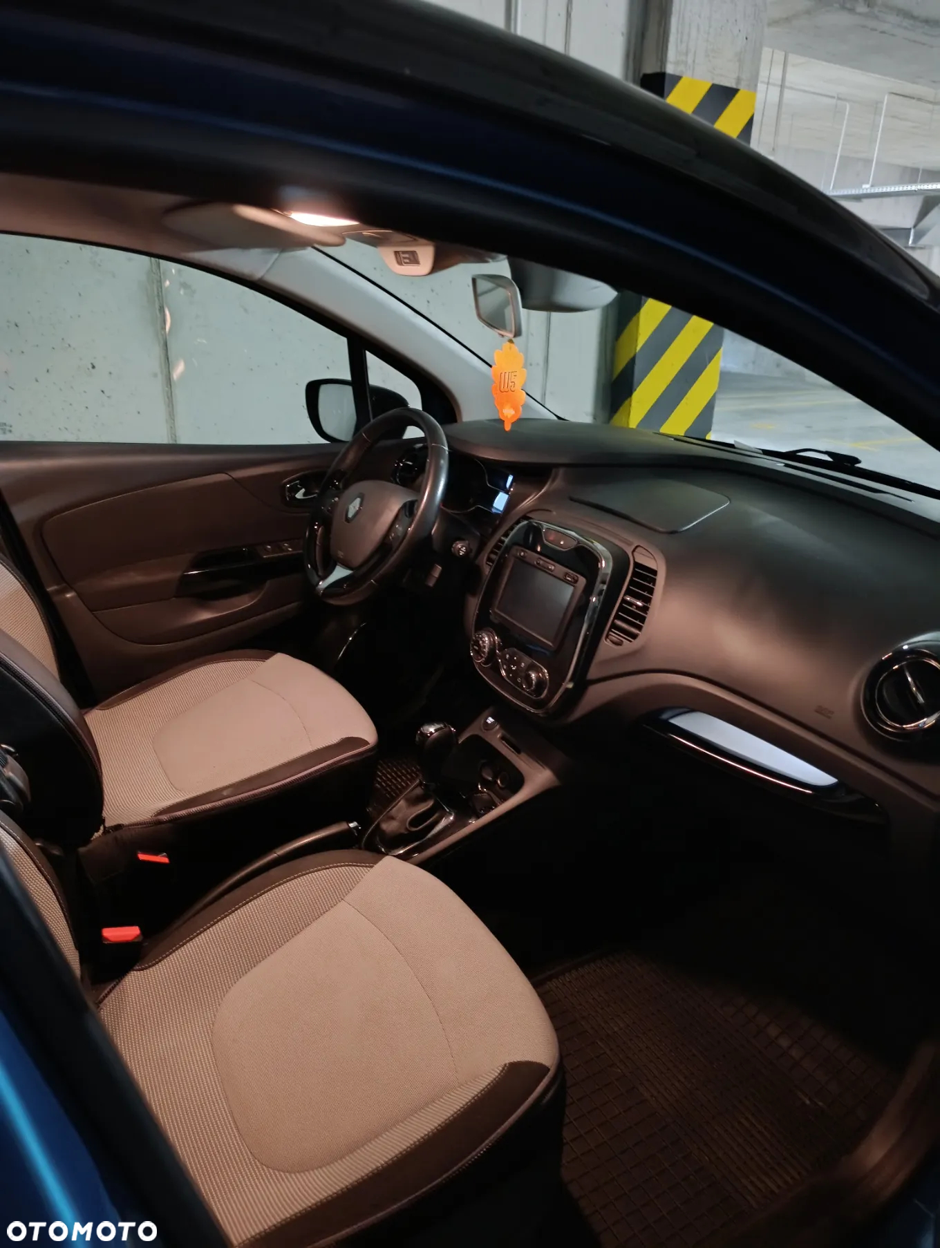 Renault Captur - 12