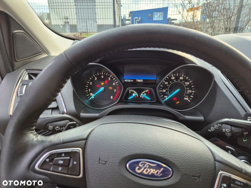 Ford Escape 2.0 EcoBoost AWD Titanium - 11
