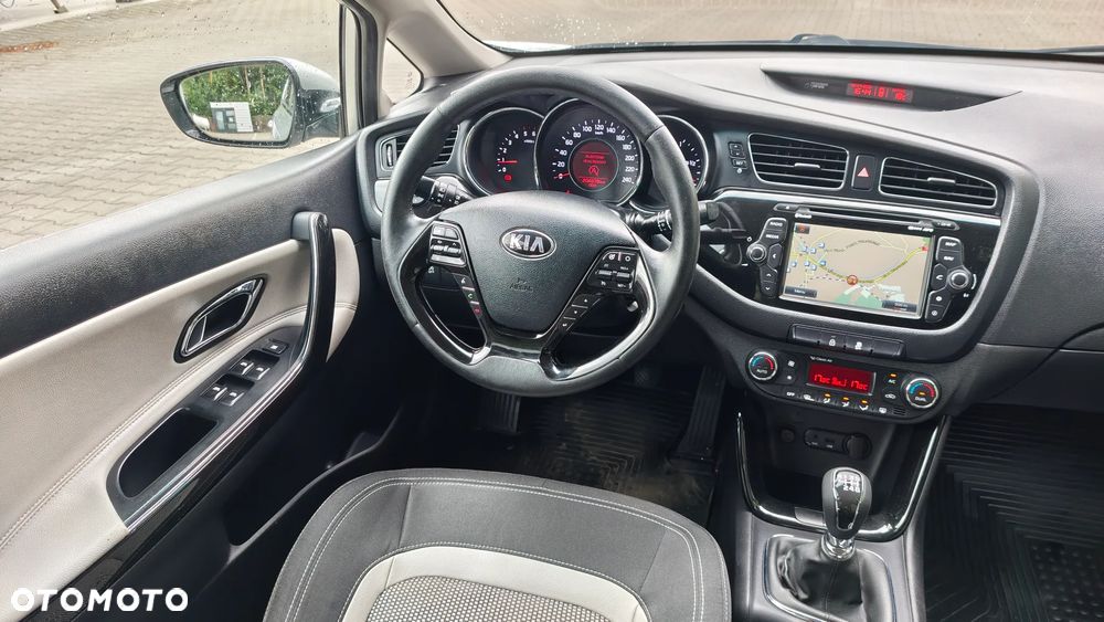 Kia Ceed 1.6 CRDi XL - 23