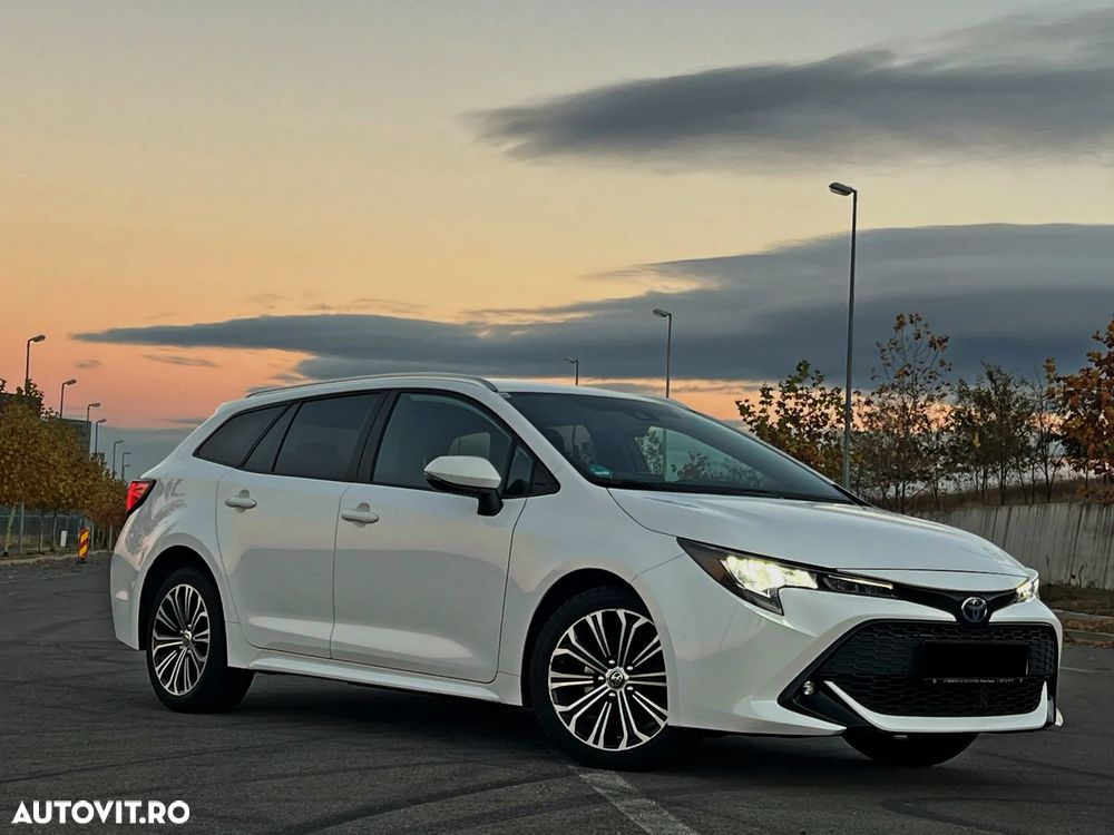 Toyota Corolla - 1