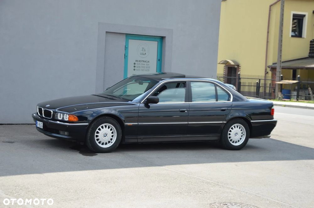 BMW Seria 7 740i - 10