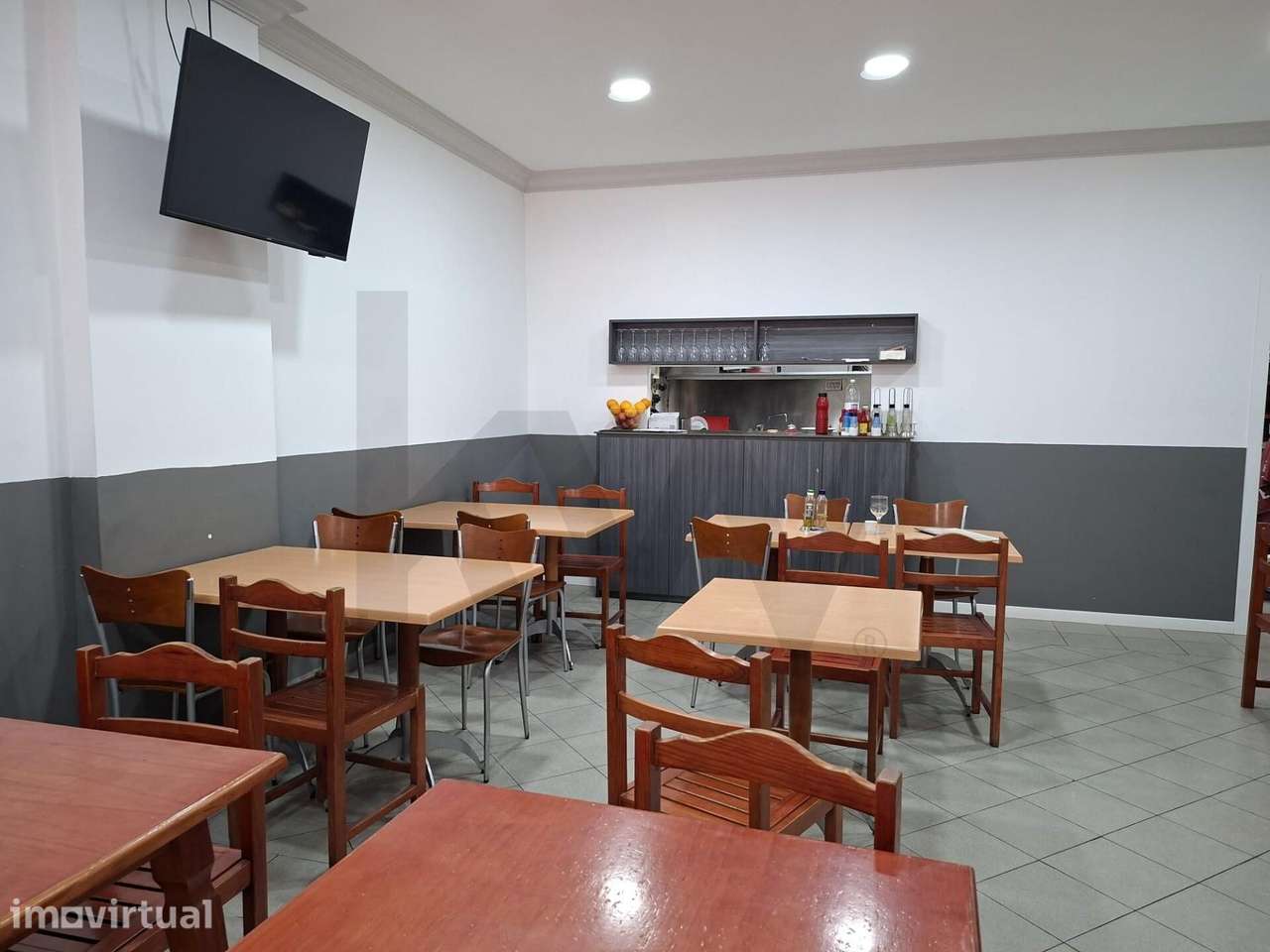 Trespasse de Restaurante/Churrasqueira/Bar em pleno funcionamento-Quel - Grande imagem: 4/9
