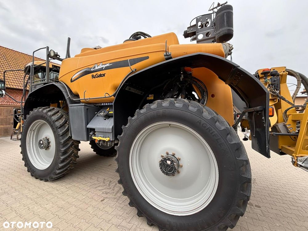 Challenger Rogator RG655C - 9