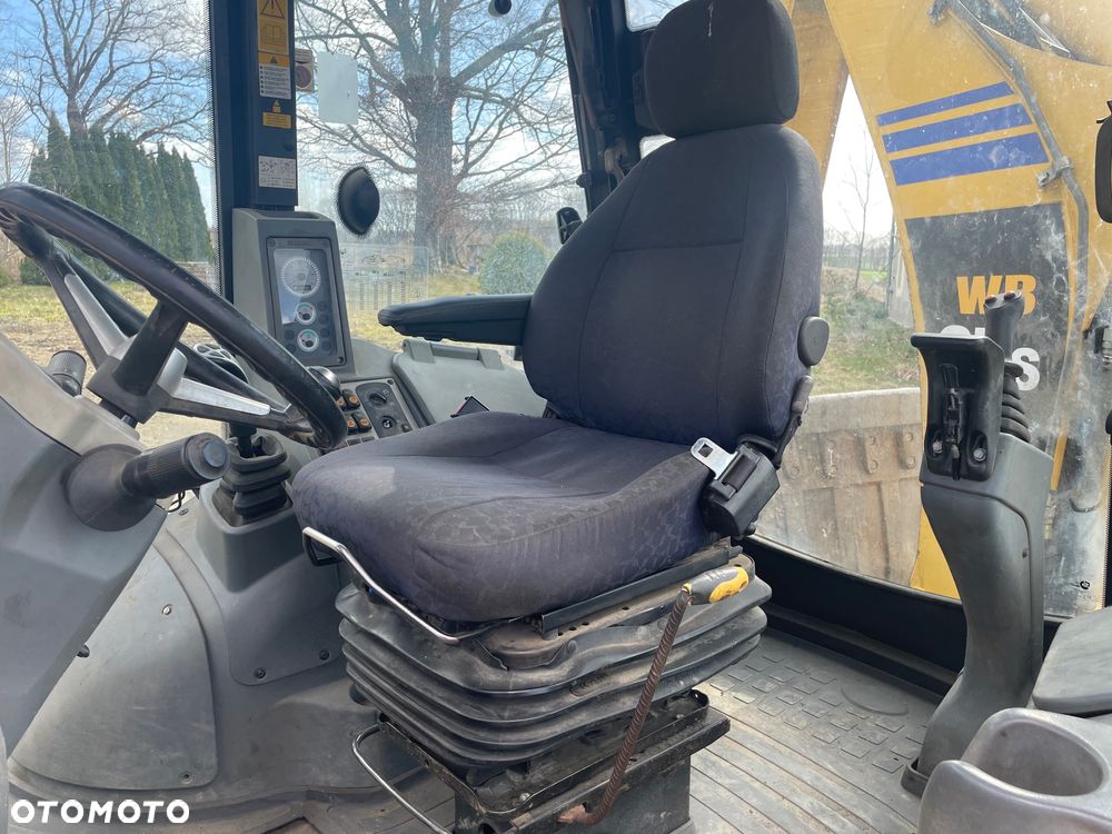Komatsu WB97S-5E0 - 8